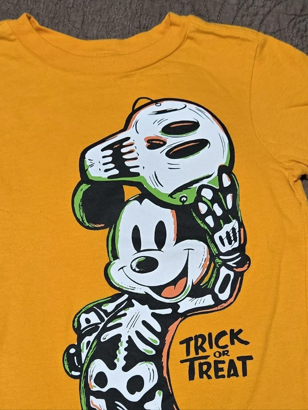 🎃Mickey Mouse Graphic T-shirt Halloween toddler size 4T